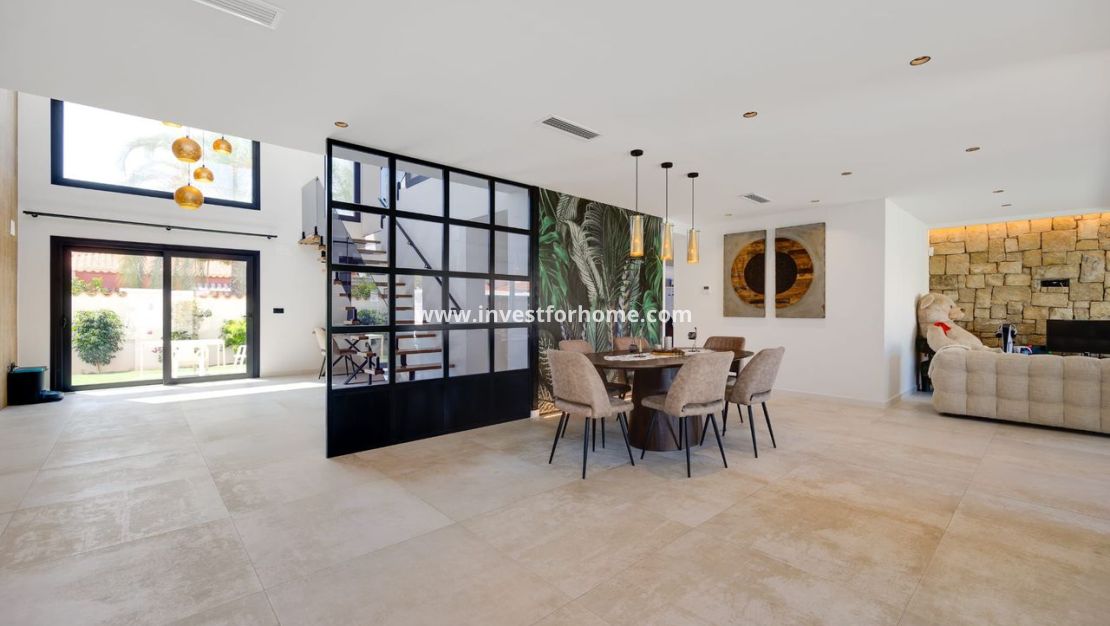 Försäljning - Villa - Torrevieja - Costa Blanca