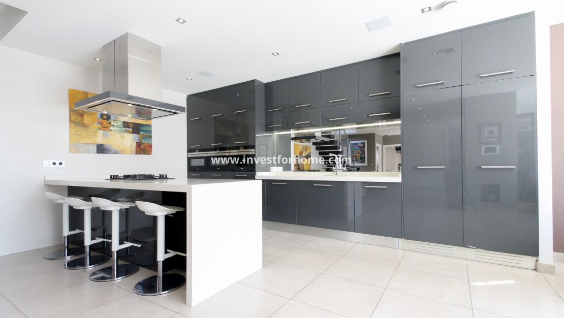 Försäljning - Villa - Torrevieja - Costa Blanca