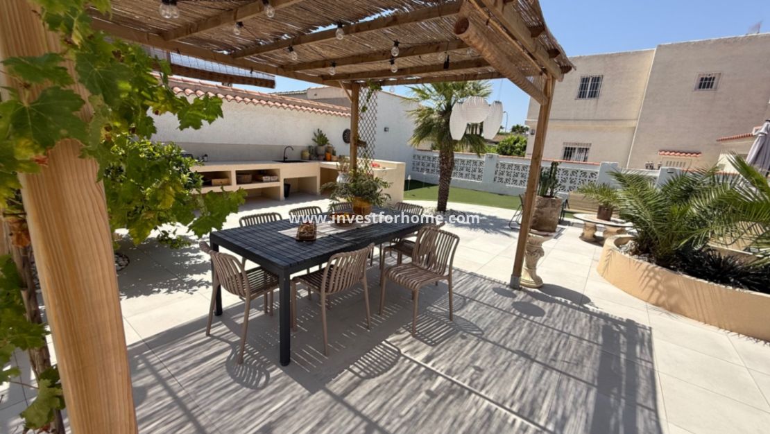 Försäljning - Villa - Torrevieja - Costa Blanca