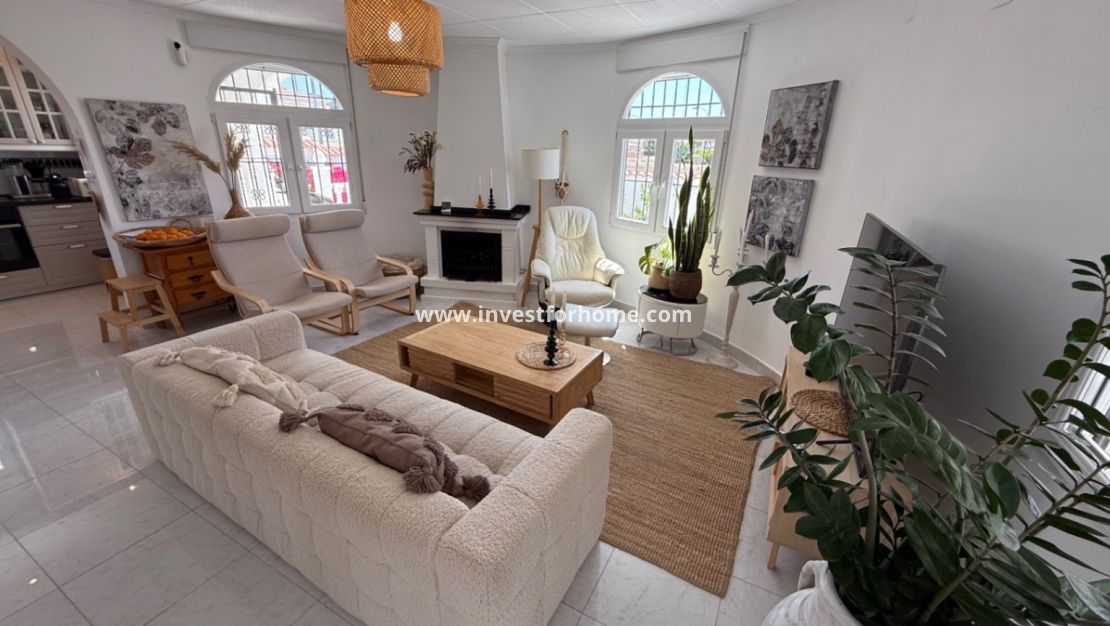 Försäljning - Villa - Torrevieja - Costa Blanca