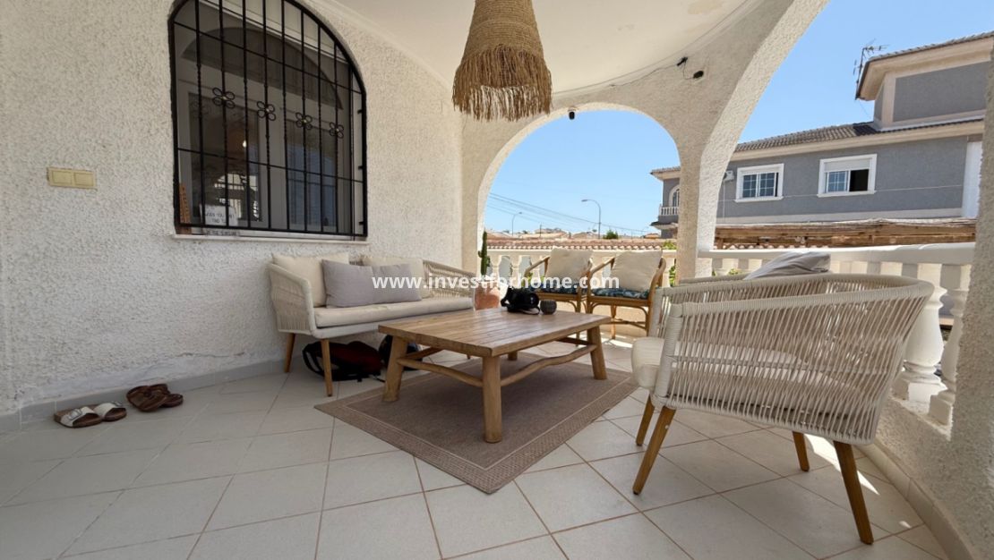 Försäljning - Villa - Torrevieja - Costa Blanca