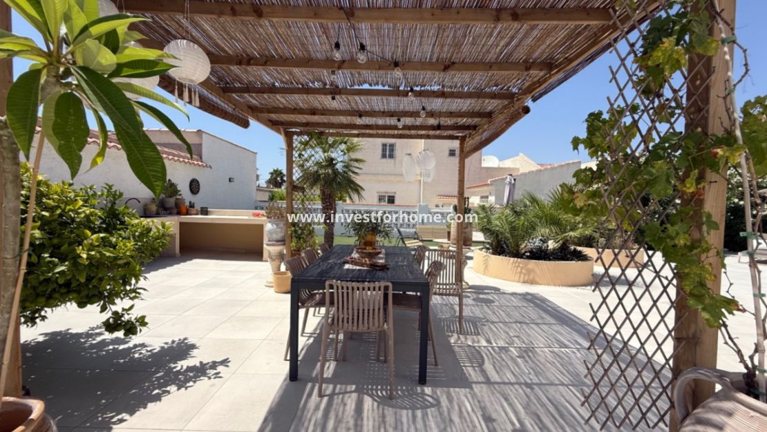 Försäljning - Villa - Torrevieja - Costa Blanca
