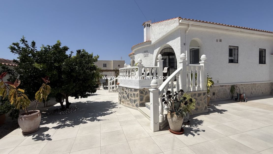 Försäljning - Villa - Torrevieja - Costa Blanca