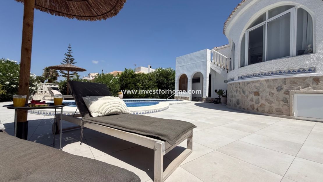 Försäljning - Villa - Torrevieja - Costa Blanca