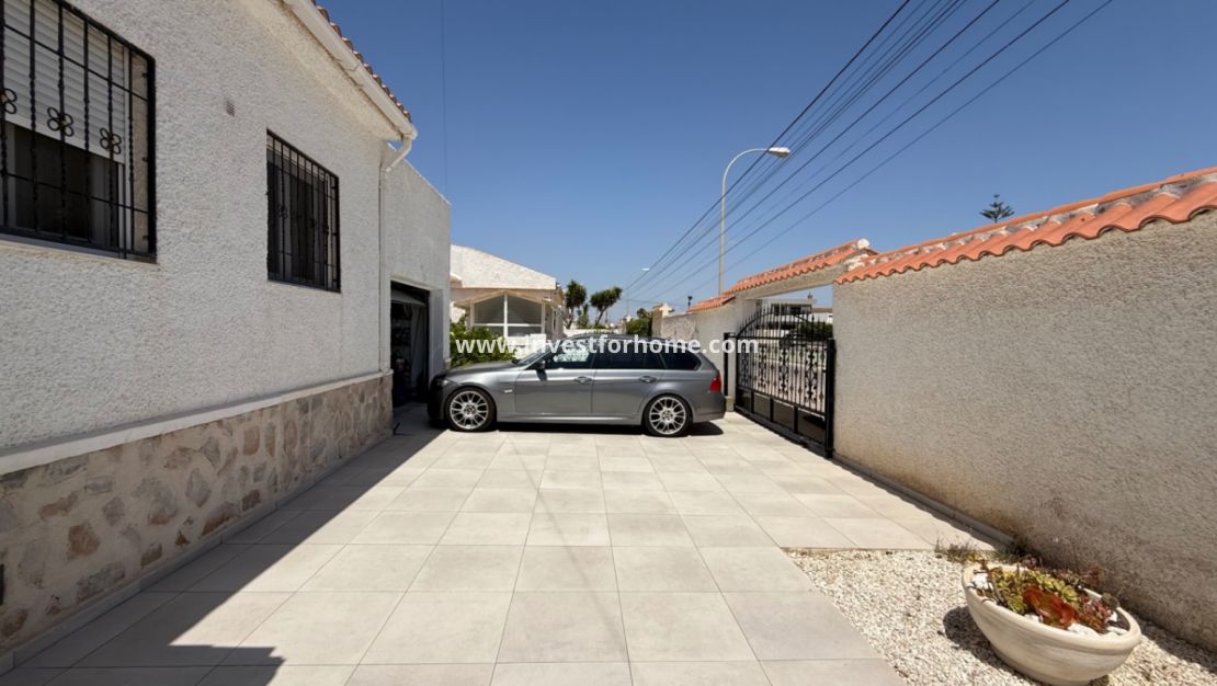 Försäljning - Villa - Torrevieja - Costa Blanca