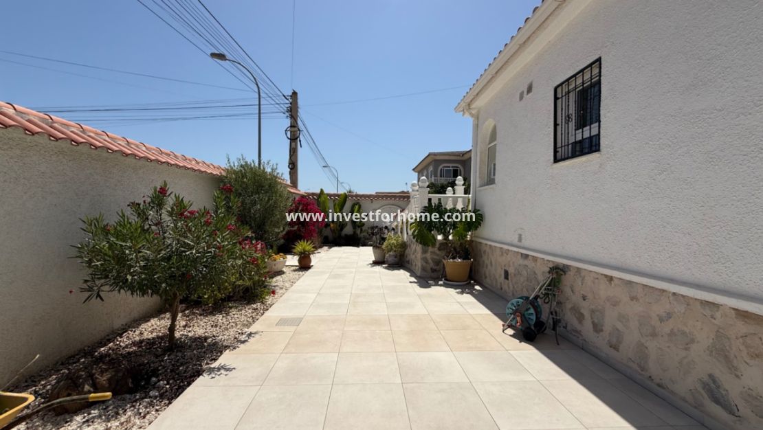 Försäljning - Villa - Torrevieja - Costa Blanca
