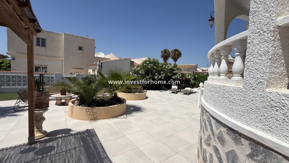 Försäljning - Villa - Torrevieja - Costa Blanca