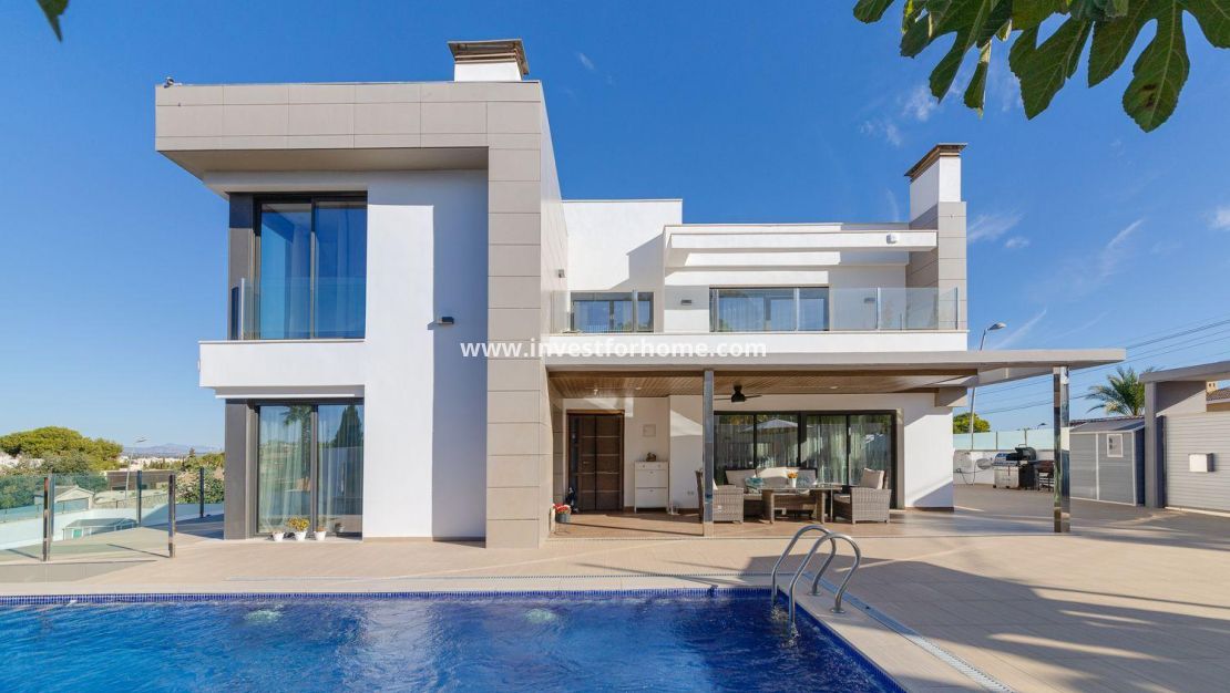 Försäljning - Villa - Torrevieja - Costa Blanca