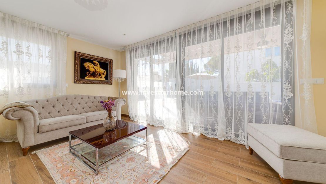 Försäljning - Villa - Torrevieja - Costa Blanca