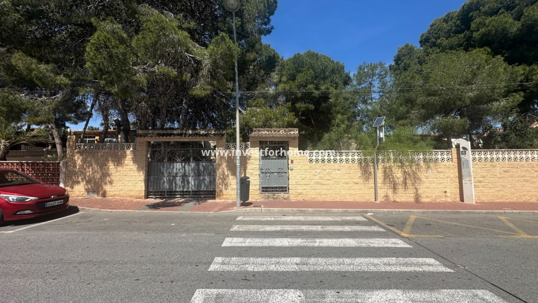 Försäljning - Villa - Torrevieja - Costa Blanca