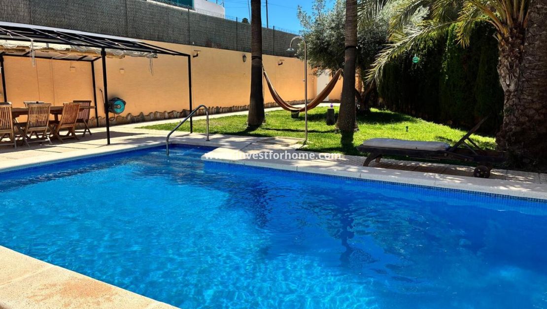 Försäljning - Villa - Torrevieja - Costa Blanca