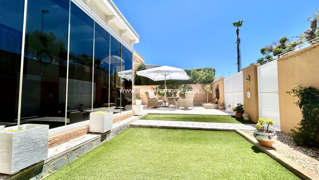 Försäljning - Villa - Torrevieja - Costa Blanca