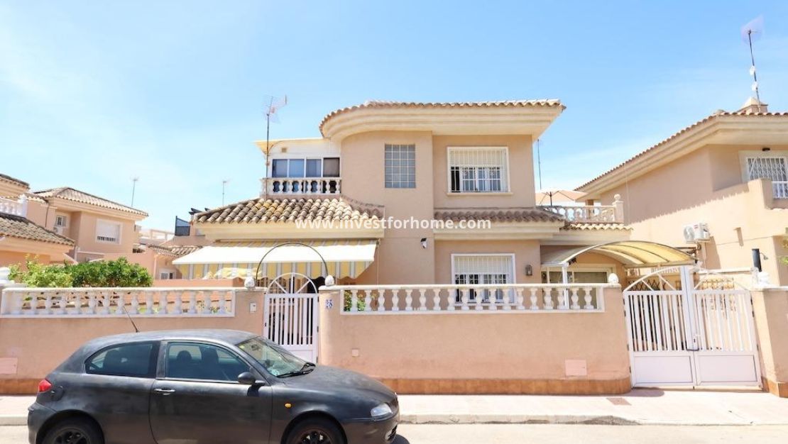 Försäljning - Villa - Torrevieja - Costa Blanca