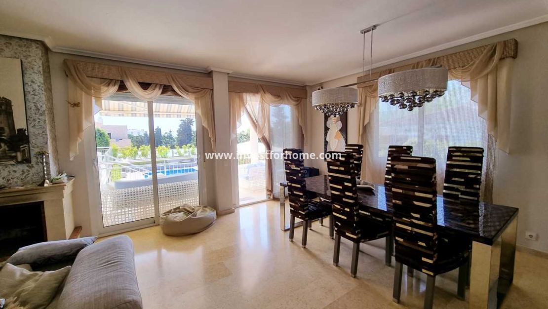 Försäljning - Villa - Torrevieja - Costa Blanca