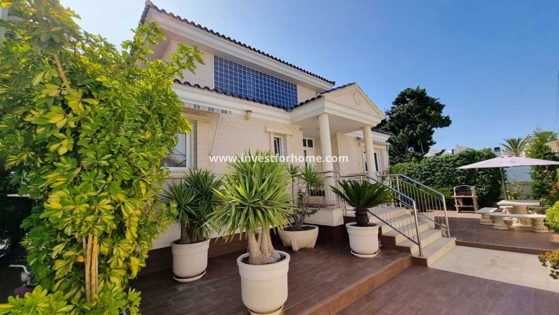 Försäljning - Villa - Torrevieja - Costa Blanca