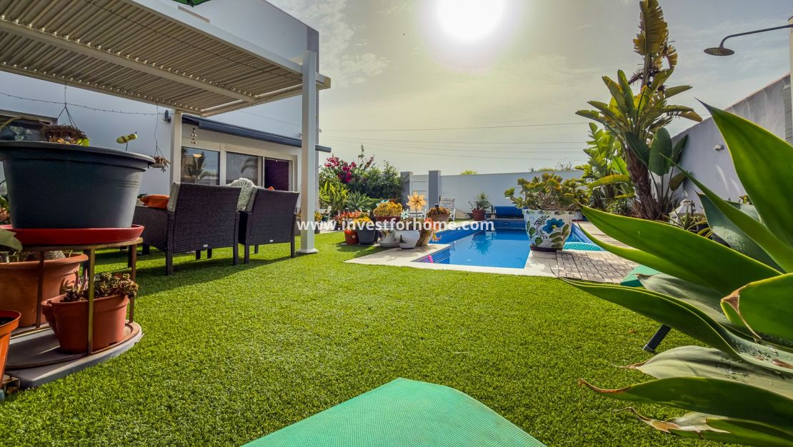 Försäljning - Villa - Torrevieja - Costa Blanca