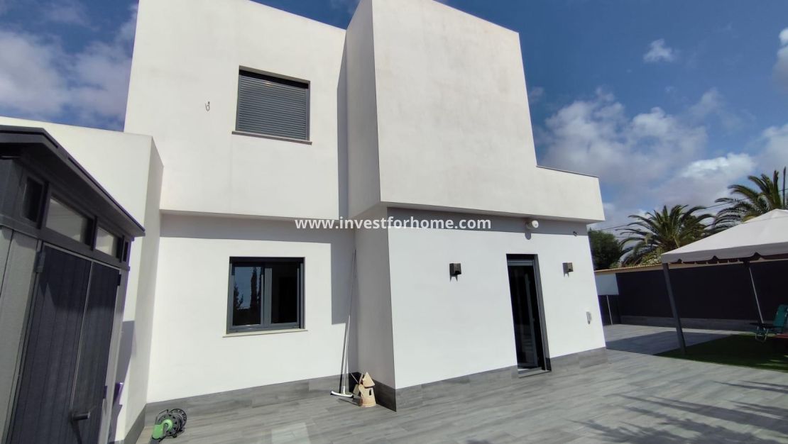 Försäljning - Villa - Torrevieja - El Chaparral