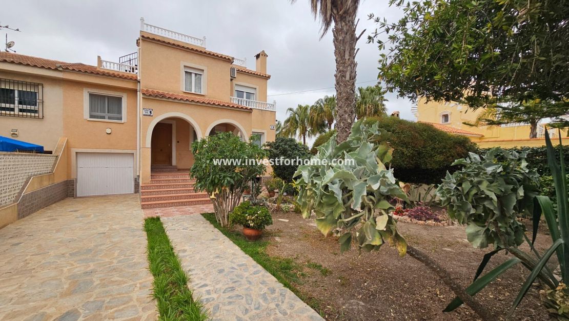 Försäljning - Villa - Torrevieja - El Chaparral