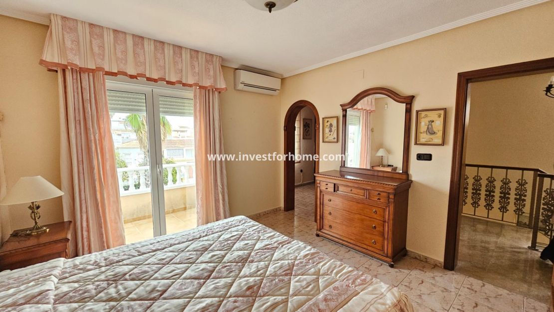 Försäljning - Villa - Torrevieja - El Chaparral