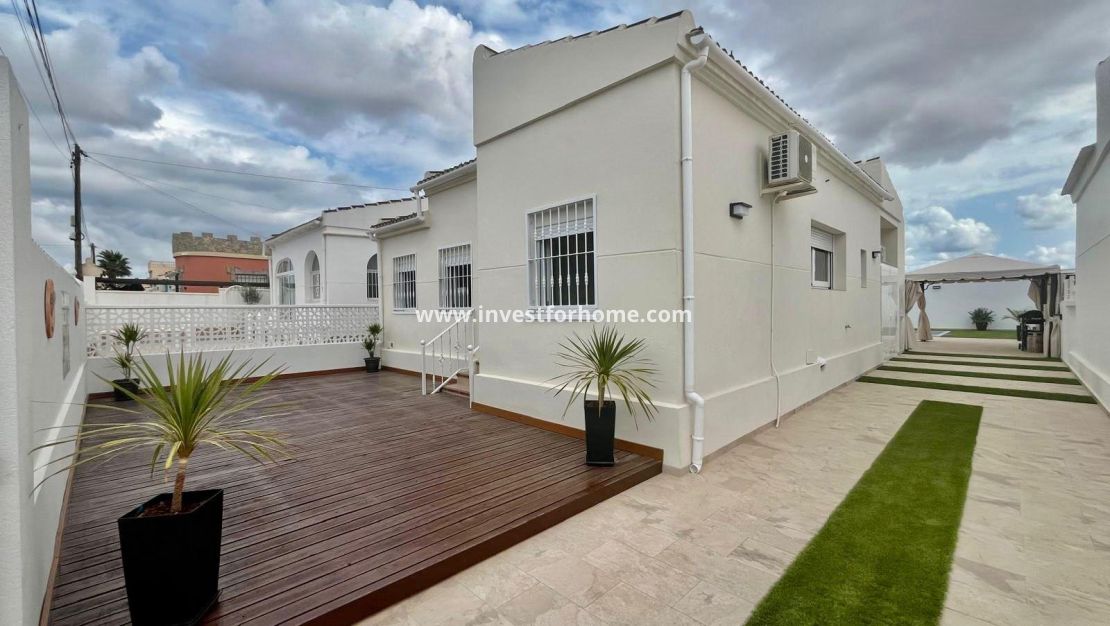 Försäljning - Villa - Torrevieja - La Siesta-El Chaparral