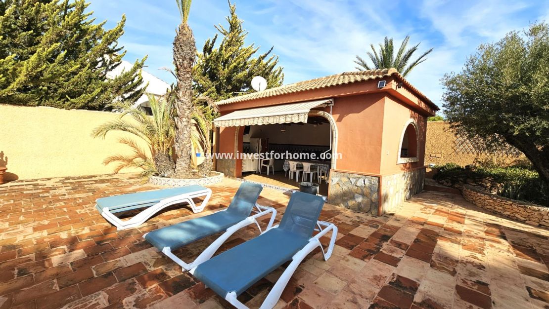 Försäljning - Villa - Torrevieja - La Siesta-El Chaparral