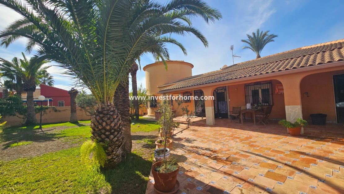 Försäljning - Villa - Torrevieja - La Siesta-El Chaparral