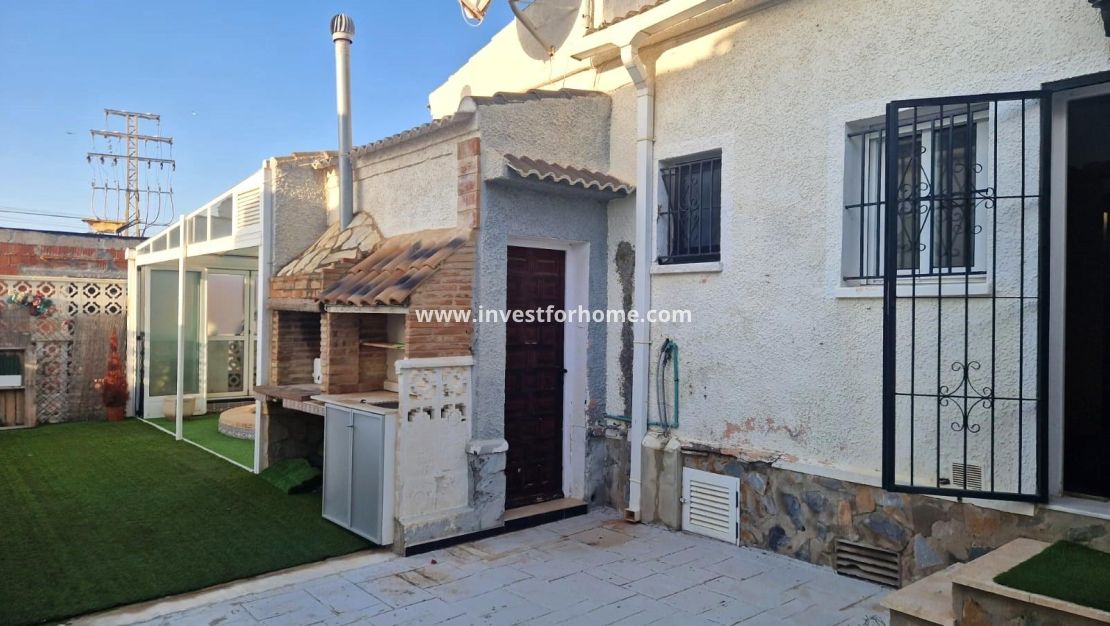 Försäljning - Villa - Torrevieja - La Siesta-El Chaparral