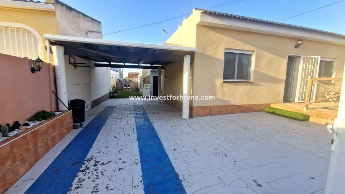 Försäljning - Villa - Torrevieja - La Siesta-El Chaparral