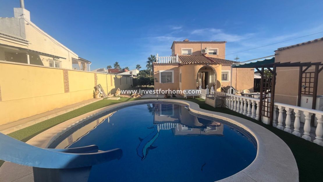 Försäljning - Villa - Torrevieja - La Siesta-El Chaparral