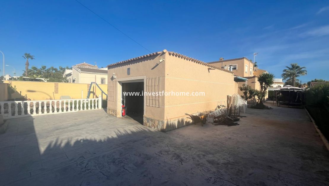 Försäljning - Villa - Torrevieja - La Siesta-El Chaparral