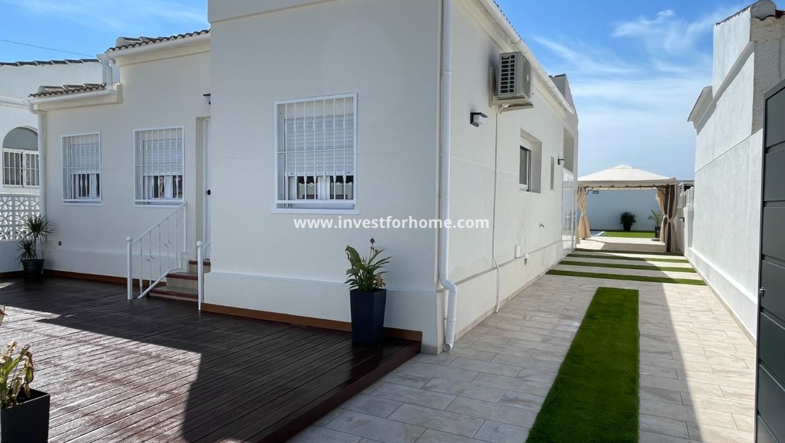 Försäljning - Villa - Torrevieja - La Siesta-El Chaparral