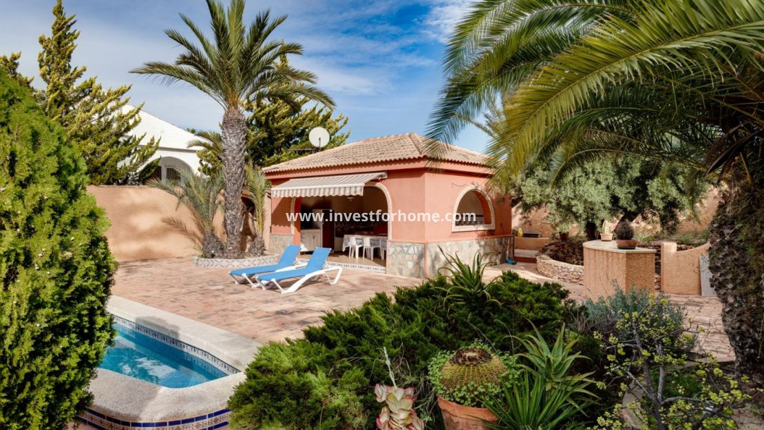 Försäljning - Villa - Torrevieja - La Siesta-El Chaparral