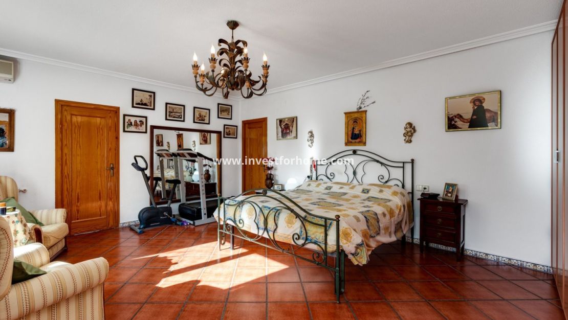 Försäljning - Villa - Torrevieja - La Siesta-El Chaparral