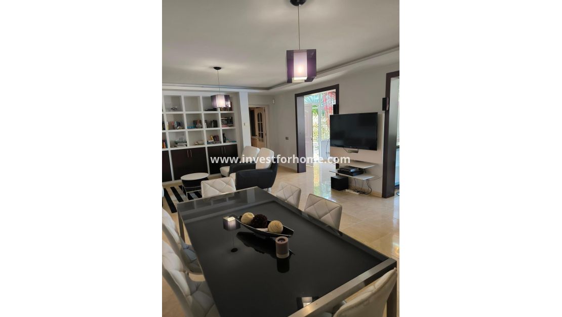 Försäljning - Villa - Torrevieja - La Siesta-El Chaparral