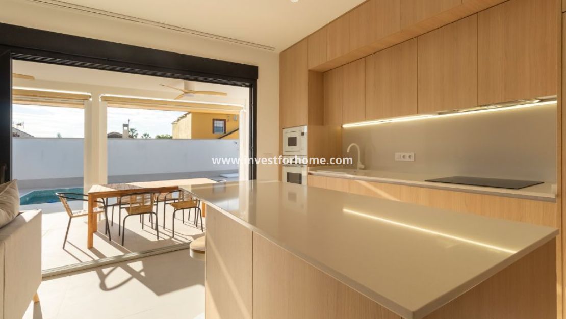 Försäljning - Villa - Torrevieja - La Siesta-El Chaparral