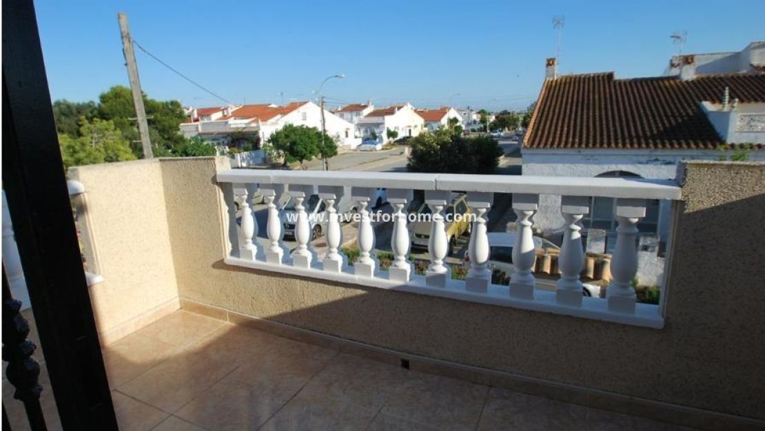 Försäljning - Villa - Torrevieja - La Siesta - El Salado - Torreta