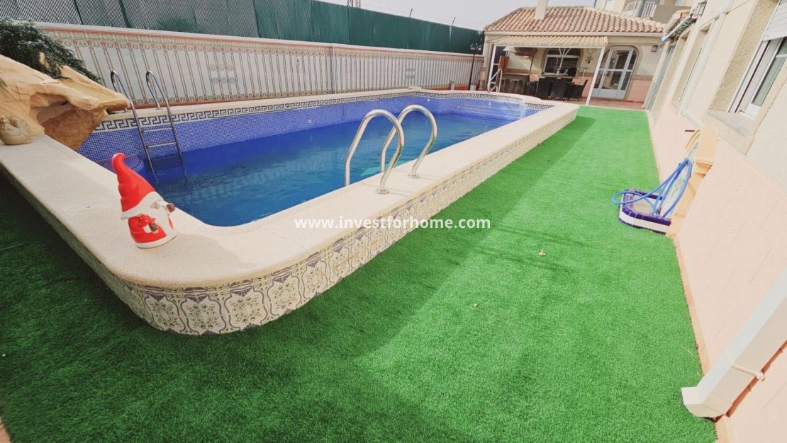 Försäljning - Villa - Torrevieja - La Siesta - El Salado - Torreta