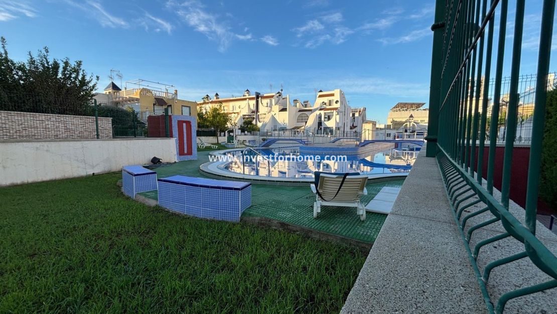 Försäljning - Villa - Torrevieja - La Siesta - El Salado - Torreta