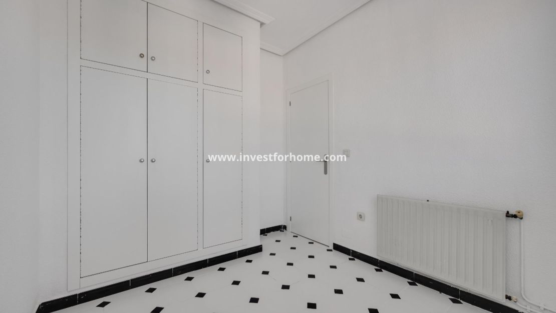 Försäljning - Villa - Torrevieja - La Siesta - El Salado - Torreta