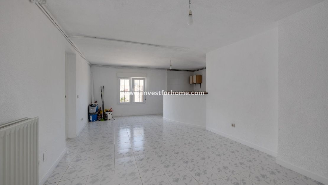 Försäljning - Villa - Torrevieja - La Siesta - El Salado - Torreta