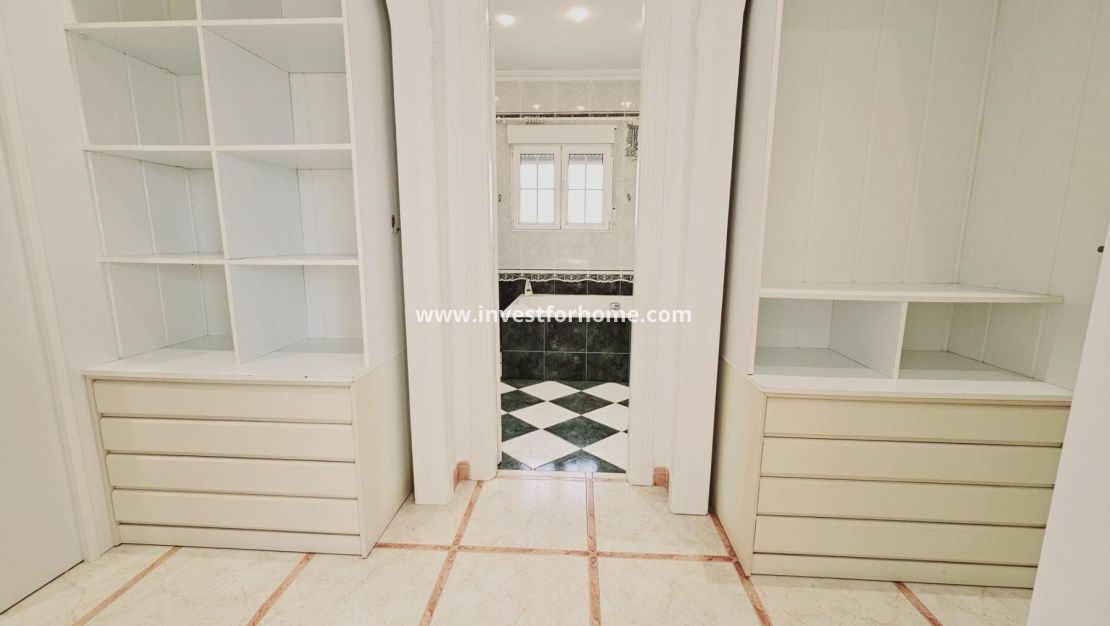 Försäljning - Villa - Torrevieja - La Siesta - El Salado - Torreta