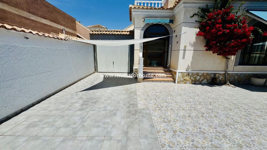 Försäljning - Villa - Torrevieja - La Siesta - El Salado - Torreta