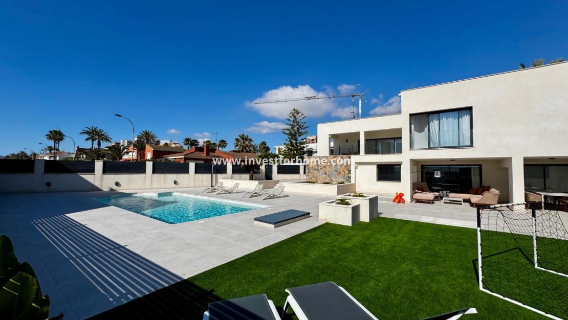 Försäljning - Villa - Torrevieja - La Veleta