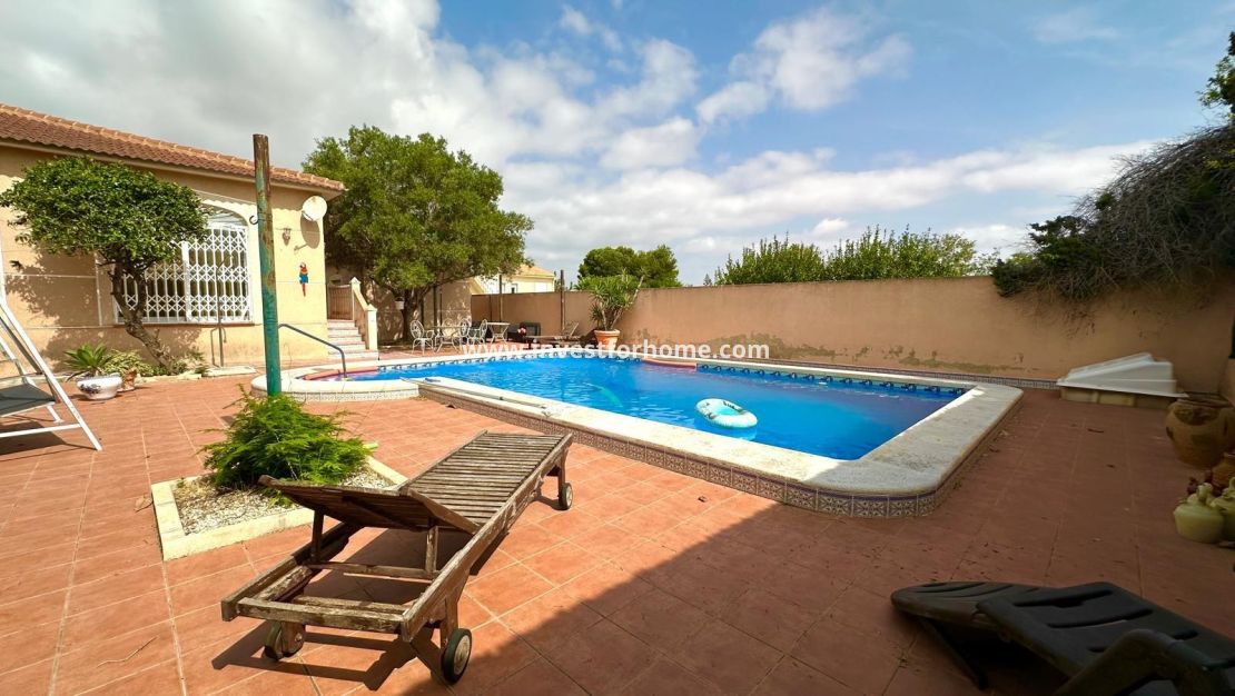 Försäljning - Villa - Torrevieja - Los Balcones - Los Altos Del Edén