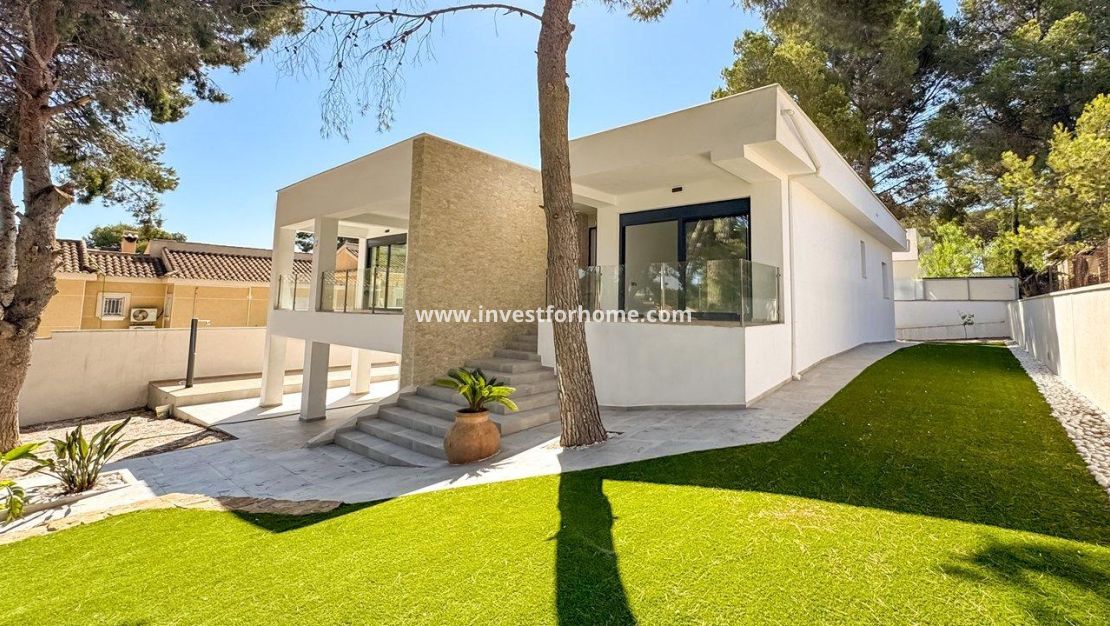 Försäljning - Villa - Torrevieja - Los Balcones - Los Altos Del Edén