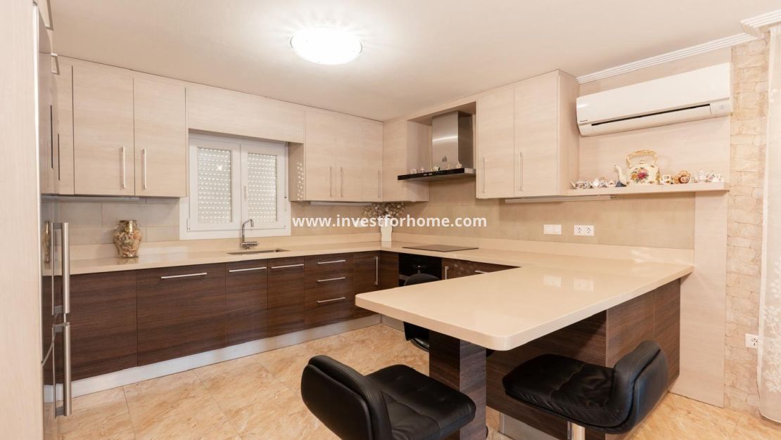 Försäljning - Villa - Torrevieja - Los Balcones - Los Altos Del Edén
