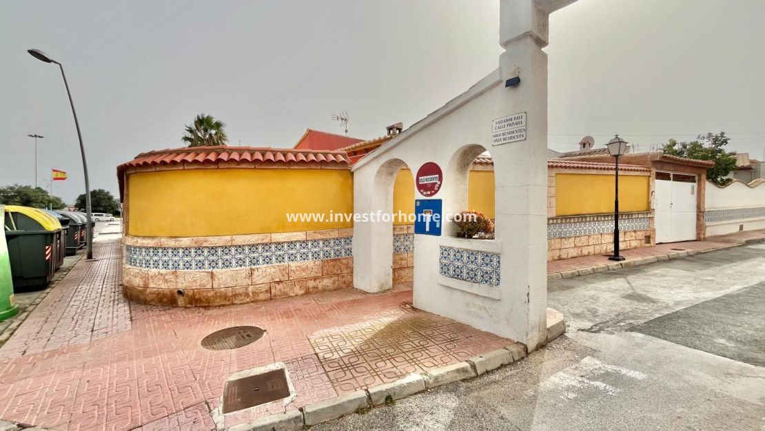 Försäljning - Villa - Torrevieja - Los Balcones - Los Altos Del Edén