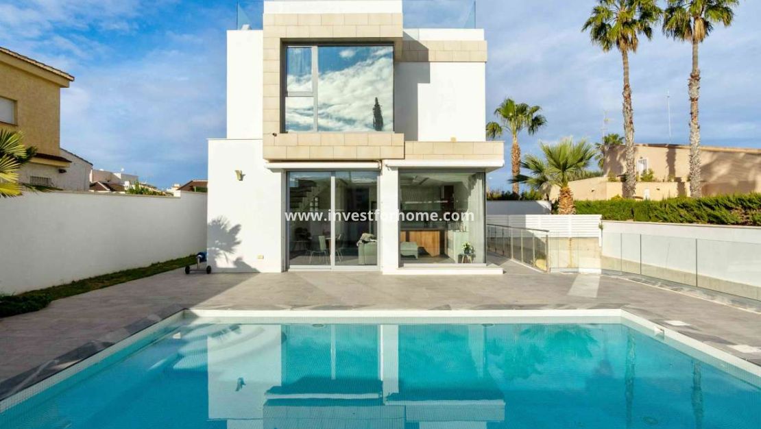 Försäljning - Villa - Torrevieja - Los Balcones