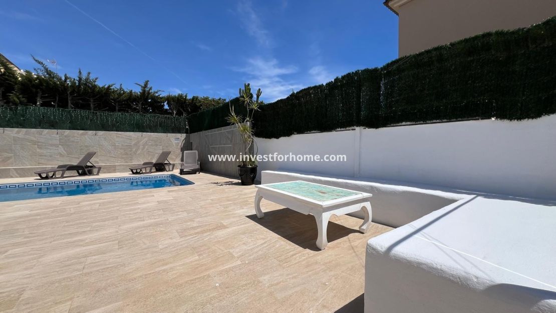 Försäljning - Villa - Torrevieja - Los Balcones