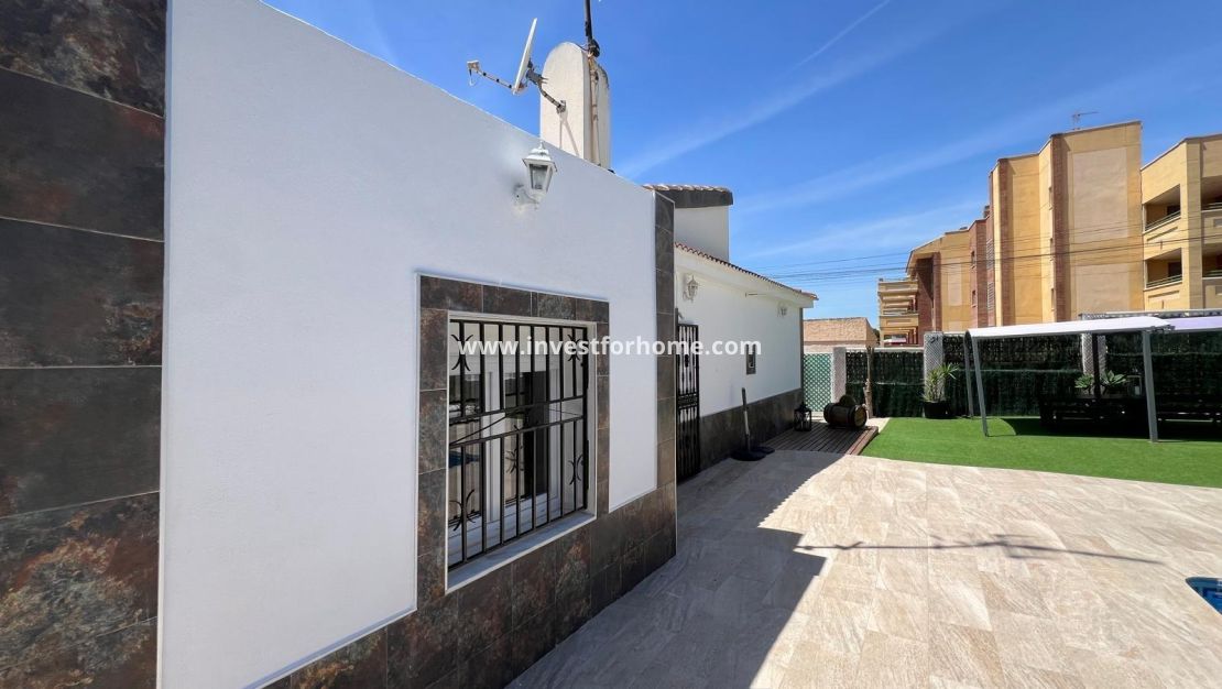 Försäljning - Villa - Torrevieja - Los Balcones